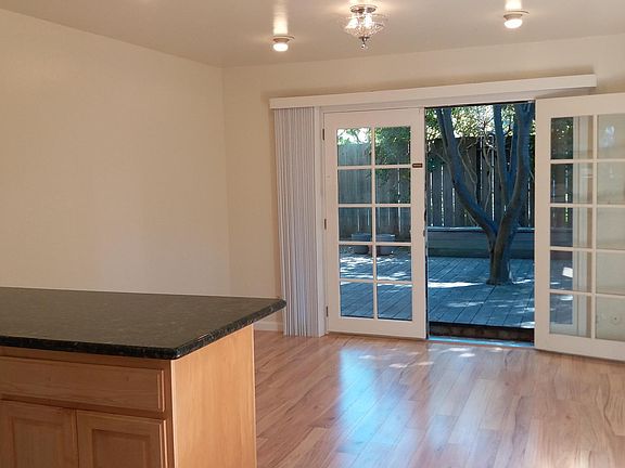 2nd image of 328 Cowper St