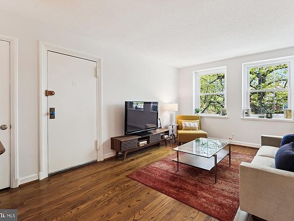 4th image of 2868 S Abingdon St APT B1