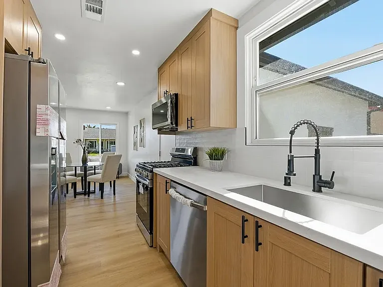 3431 Golf Dr — Photo 8