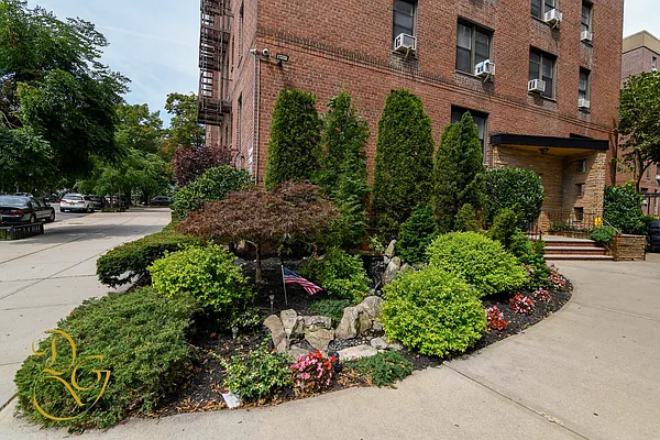 Sold by Dorsa Group | media 27