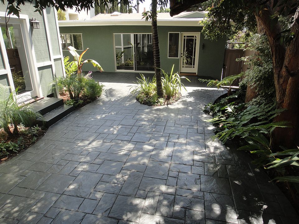1st image of 607 Ashland Ave #B