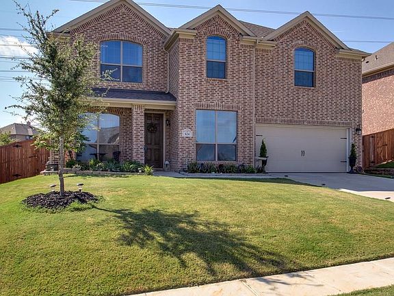 3rd image of 624 Allister Ct