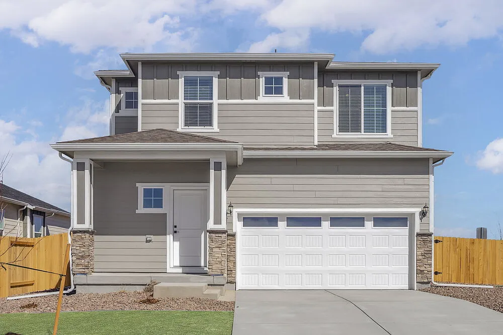 3 bed, 2.5 bath, 1660 sqft, $3,022 — Photo 1