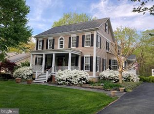 1020 Tyler St, Herndon, VA 20170