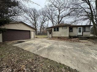 N1226 Birch Dr, Genoa City, WI 53128
