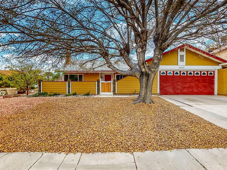 6543 Peachtree Ln — Photo 45