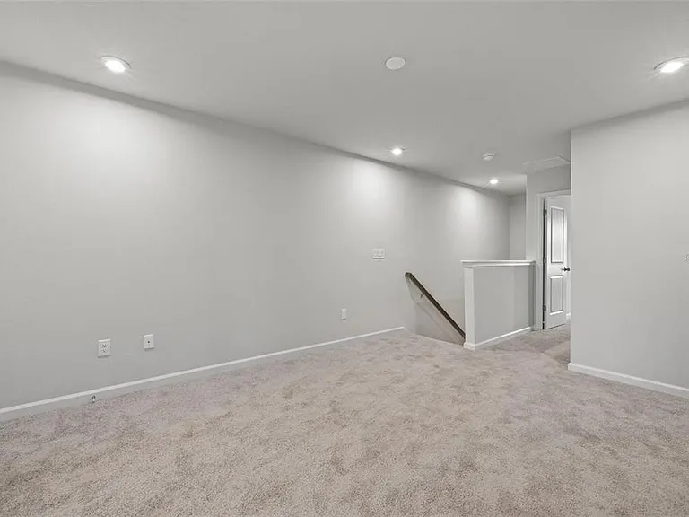 2326 Summerlit St — Photo 10