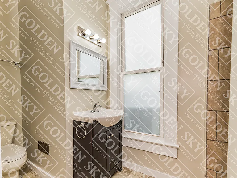 316 N Vine St — Photo 10