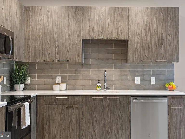 989 S Buchanan St #214 — Photo 10