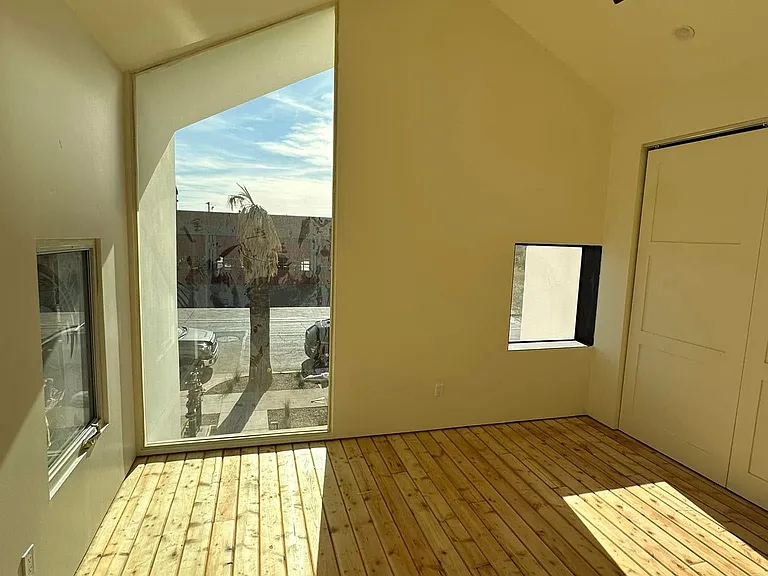 1022 E Polk St #1 — Photo 14