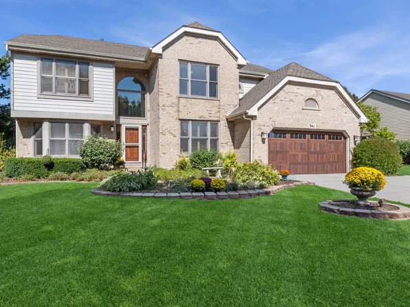 941 Rosewood Ave, Naperville, IL 60563