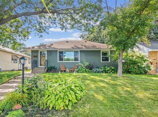 1329 Kenneth St, Saint Paul, MN 55116
