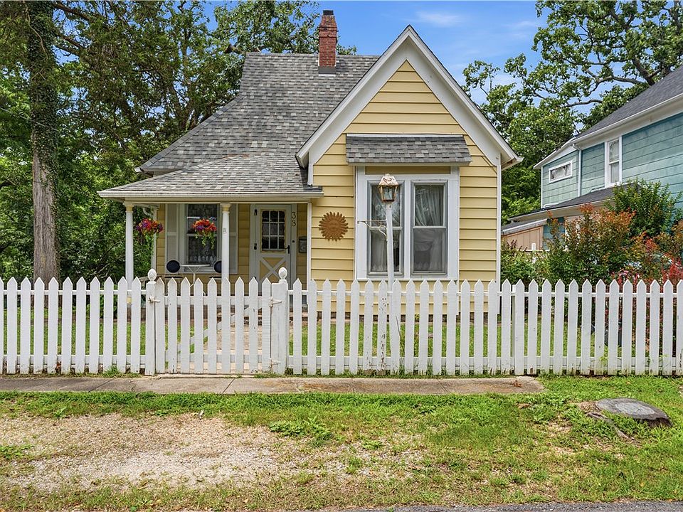 1st image of 38 Ridgeway Ave