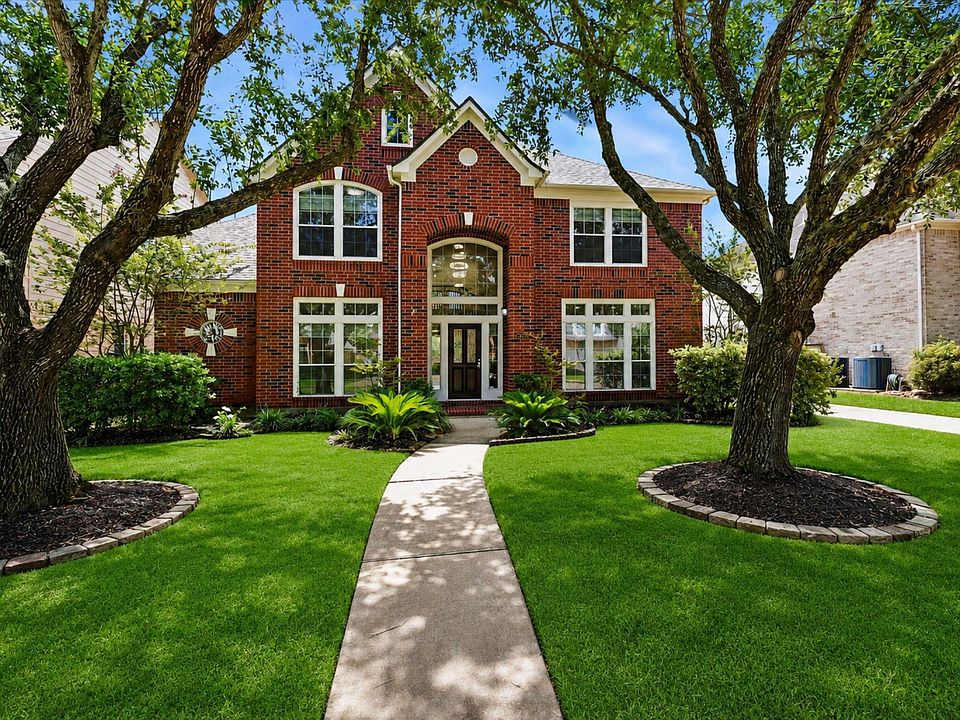 1st image of 2302 Upland Park Dr