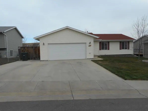 1402 Beaver Dr, Gillette, WY 82718