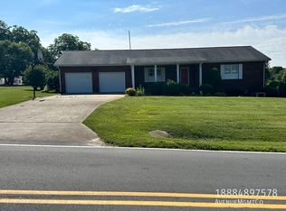 3018 21st Street Ln NE, Hickory, NC 28601