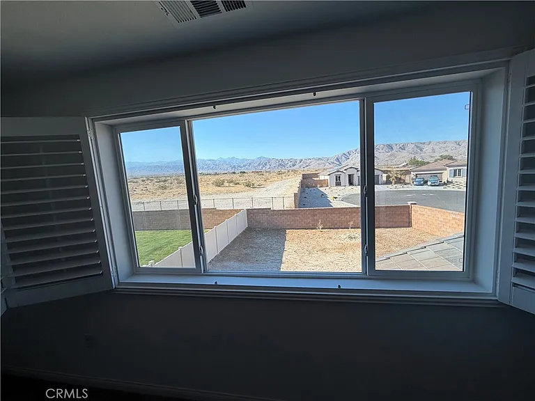 62488 Highwing St — Photo 11