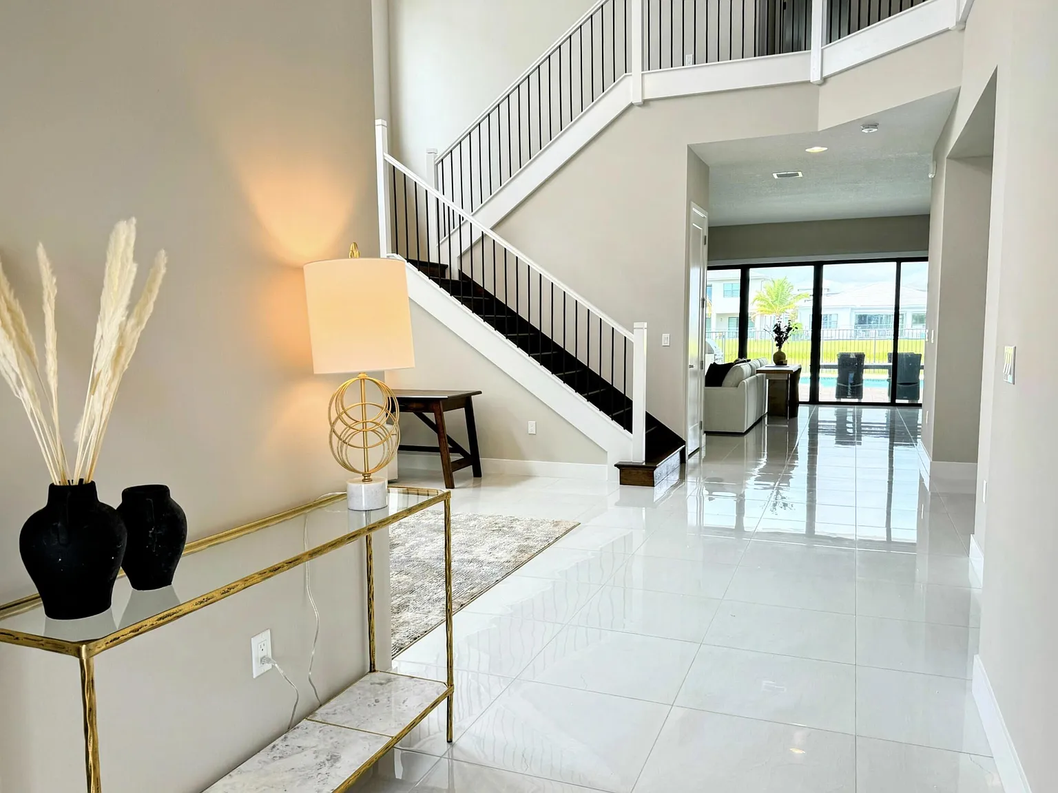 5 bed, 7.0 bath, 4609 sqft, $16,000 — Photo 3