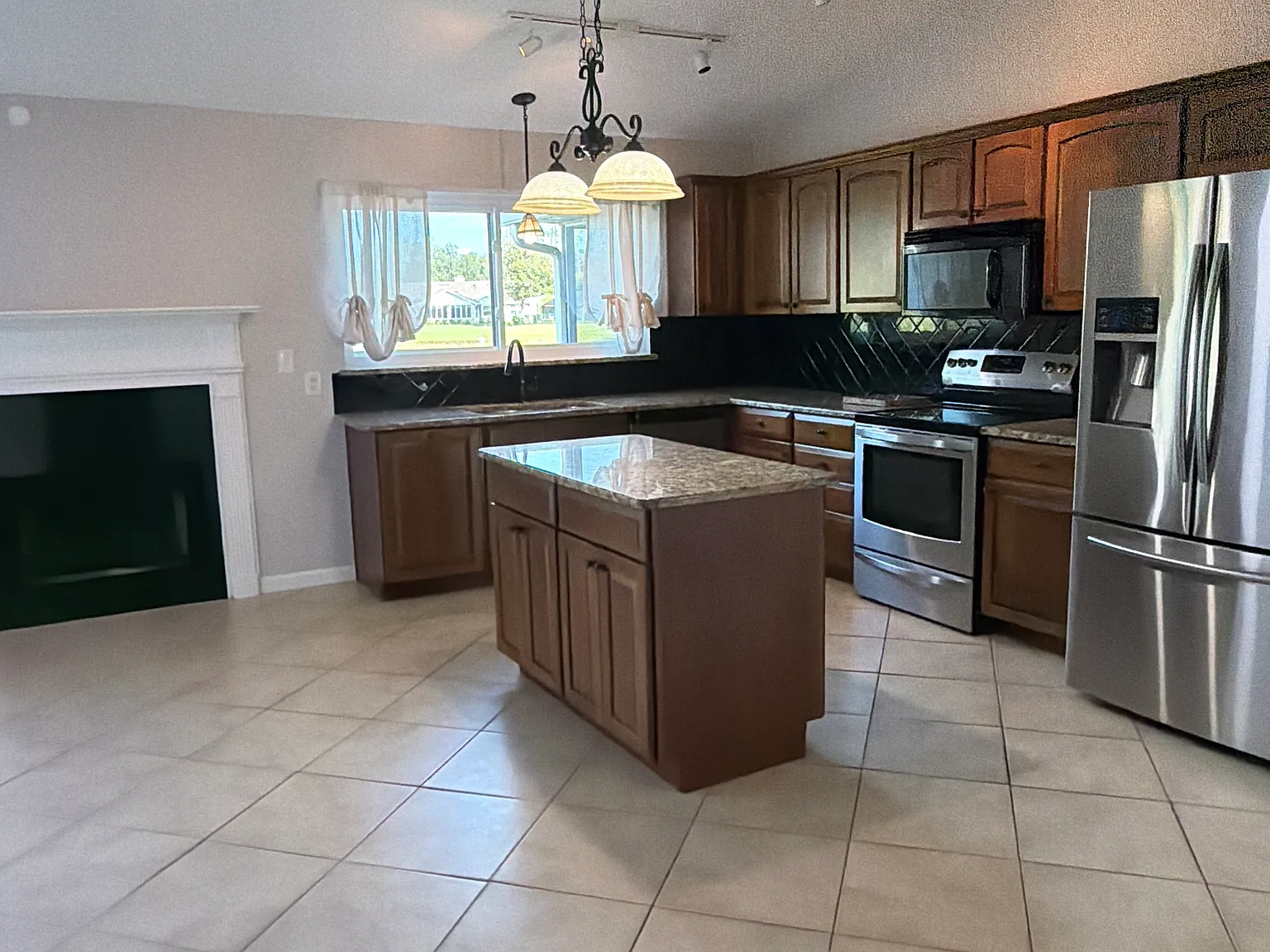 18 Carriage Creek Way — Photo 2