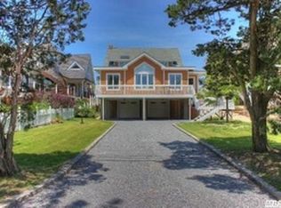 48 Makamah Beach Rd, Northport, NY 11768