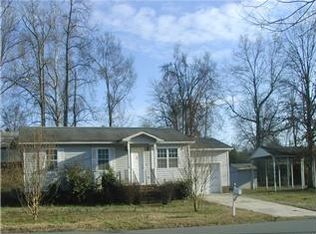 7939 Benning St, Charlotte, NC 28216