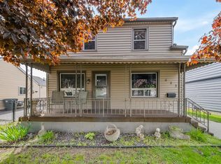 623 Edinborough St, Windsor, ON N8X 3C8