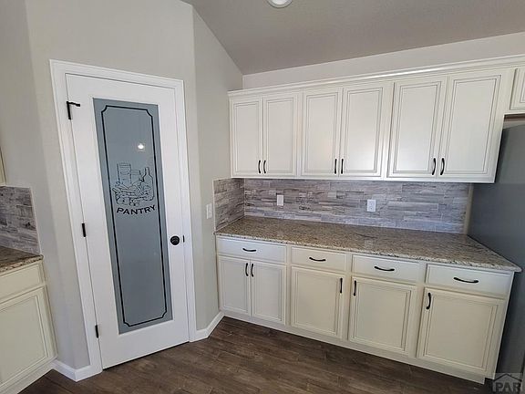 5th image of 1352 N Blazing Star Ln