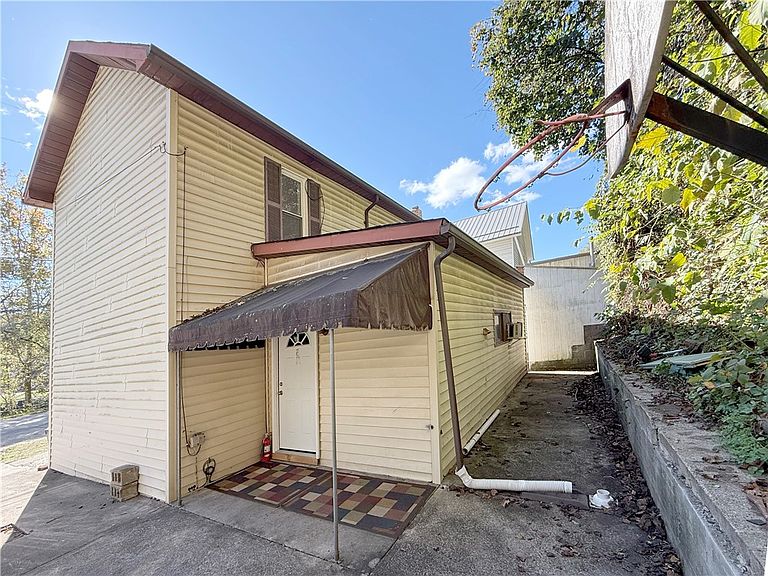 Listing photo 4