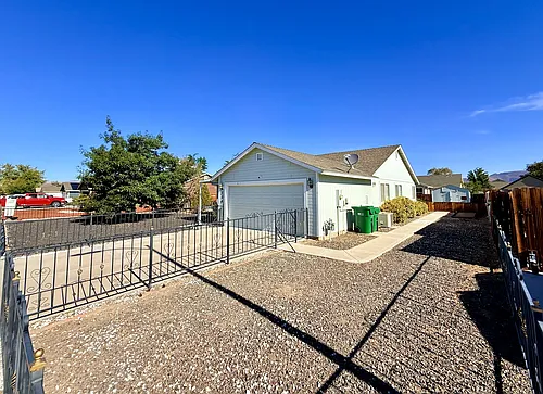 524 Darren Way Photo 1