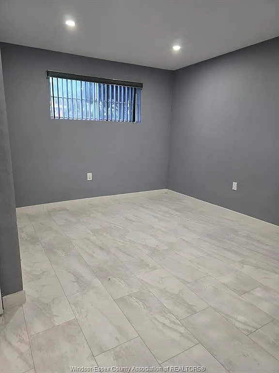 3 bed, $1,800 — Photo 1
