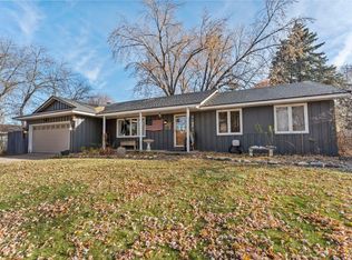 10239 Raven St NW, Coon Rapids, MN 55433