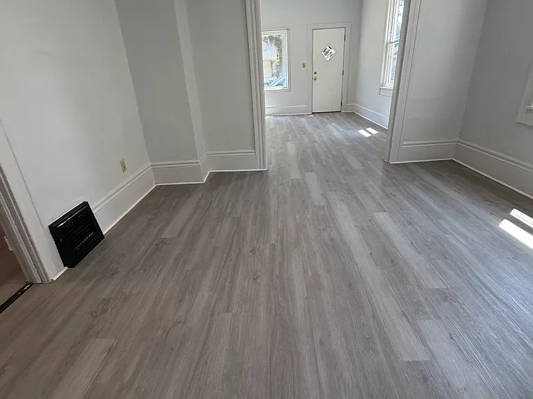 7009 Hecker Ave — Photo 3