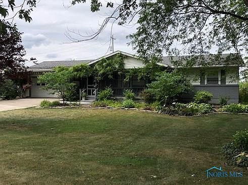 1st image of 611 Wood Dr