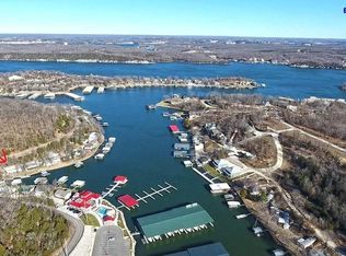 1734 Yacht Club Dr, Osage Beach, MO 65065