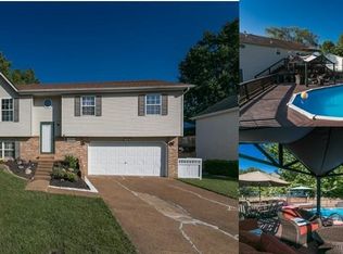 304 Avalon Dr, Troy, IL 62294