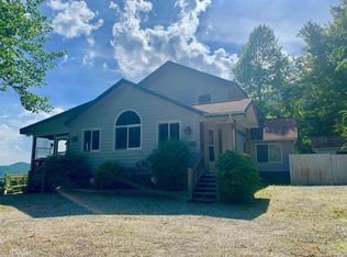 1428 Smokehouse Knob Dr, Rabun Gap, GA 30568