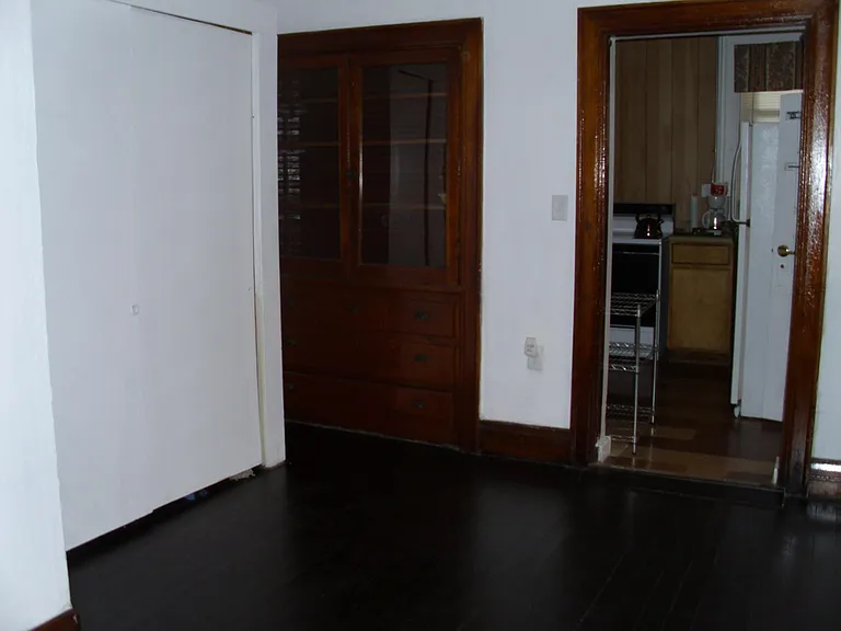 820 Macon Ave — Photo 13