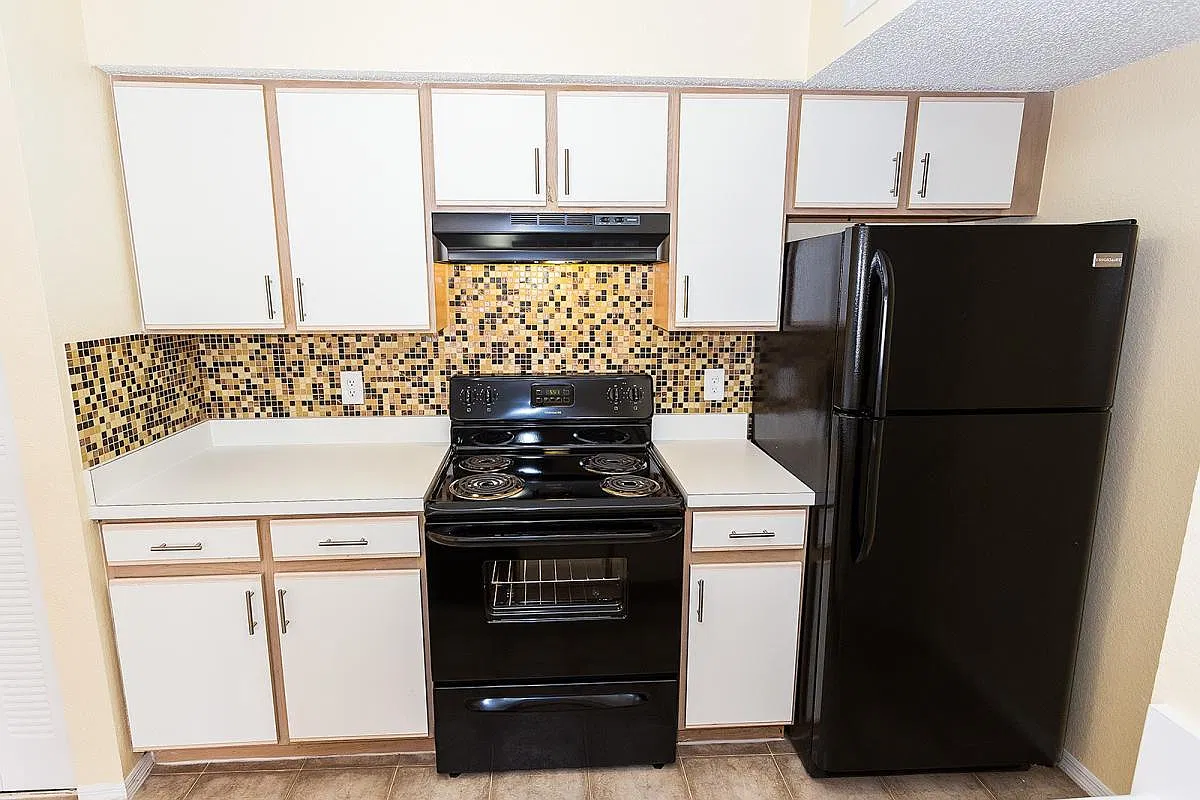 2206 Antigua Place — Photo 2