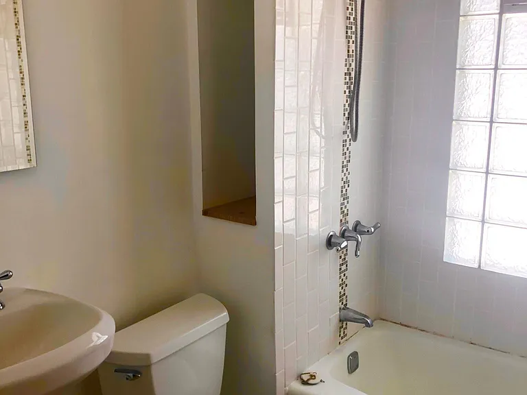 2043 Waterbury Rd — Photo 4