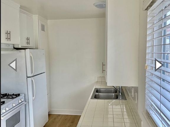3rd image of 155 W Mariposa APT 8