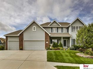 8030 S 165th St, Omaha, NE 68136