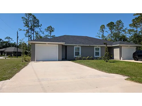83 Wheatfield Dr #A Photo 1