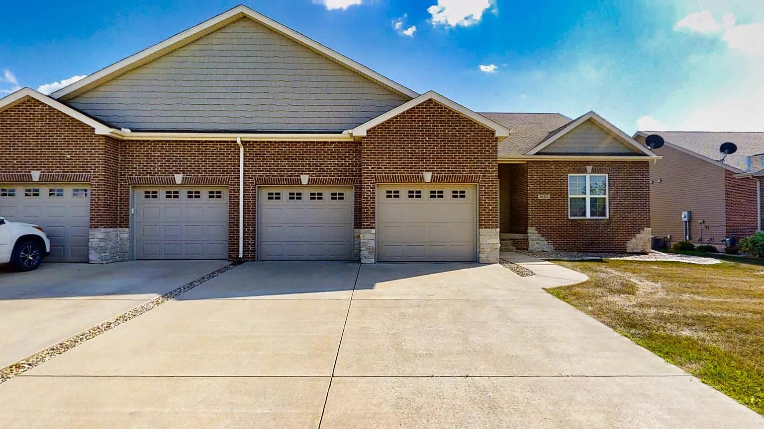 1623 Delane Dr photo 1