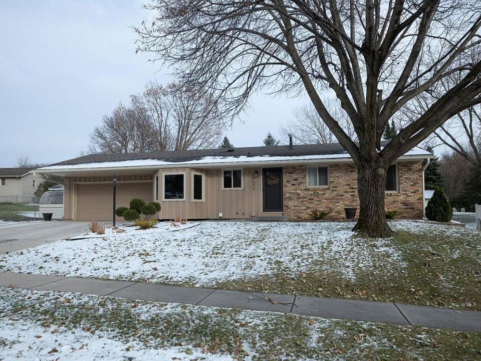 1st image of 13692 Fairlawn Ave