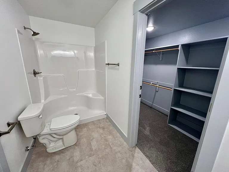 4646 Pierce Dr — Photo 17