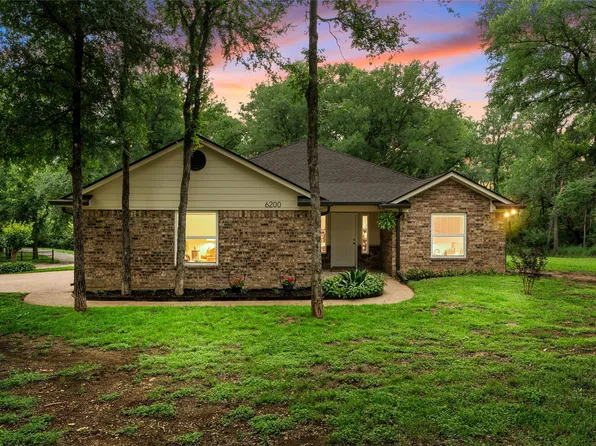 6200 Avon Dr, Waco, TX 76708