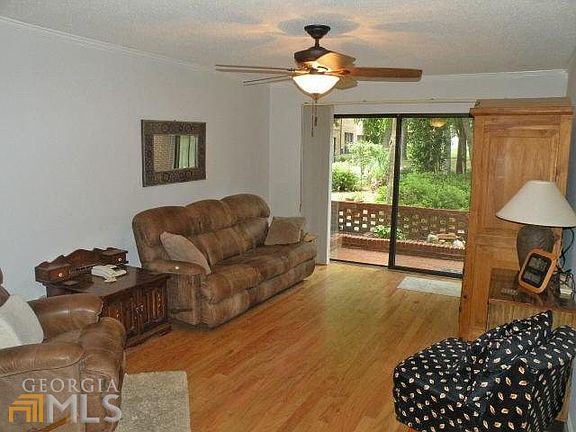 Bright, Open Living Room....