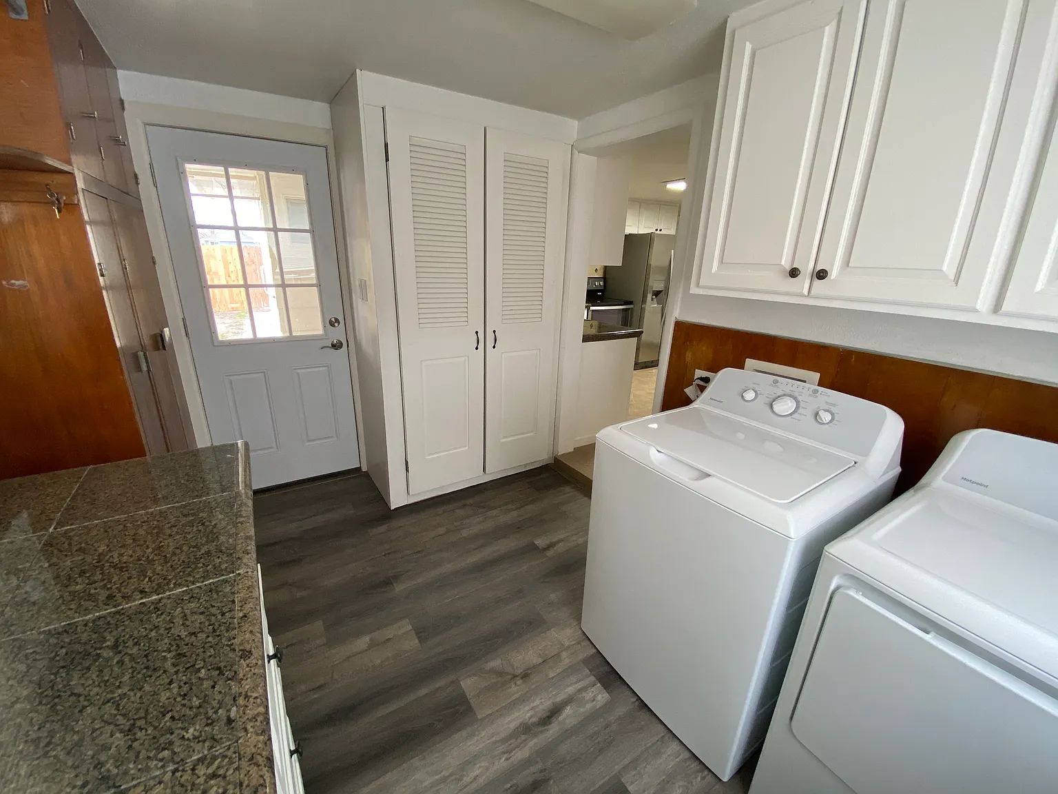 3 bed, 1.0 bath, 1068 sqft, $1,460 — Photo 1