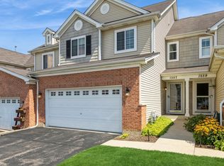 1557 Brompton Ln, Crystal Lake, IL 60014