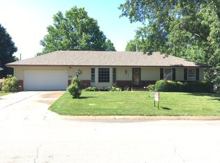 15605 E 44th Ter S, Independence, MO 64055